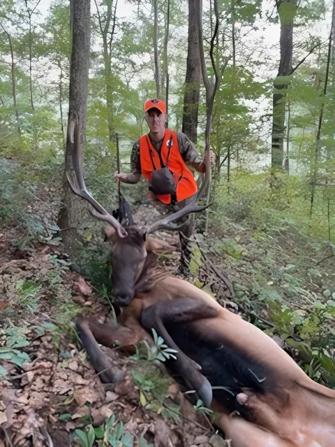 Kentucky Elk customer harvest photo from TLC Outfitters
