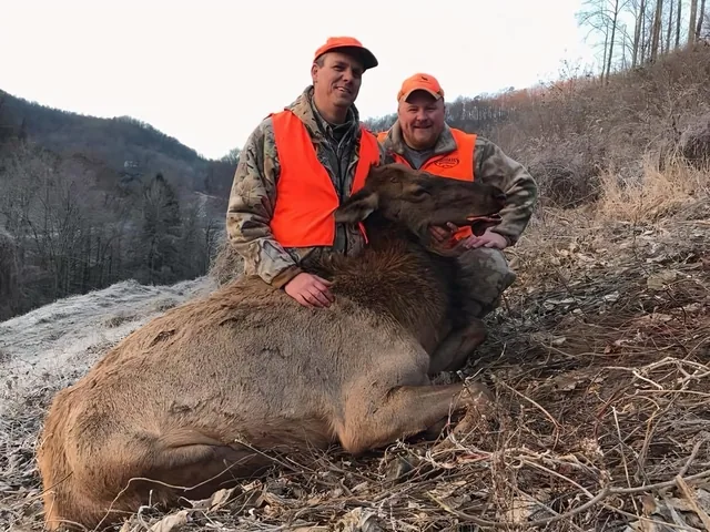 Kentucky Elk customer harvest photo from TLC Outfitters