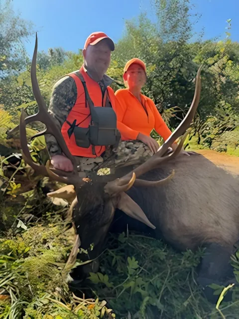 Kentucky Elk customer harvest photo from TLC Outfitters