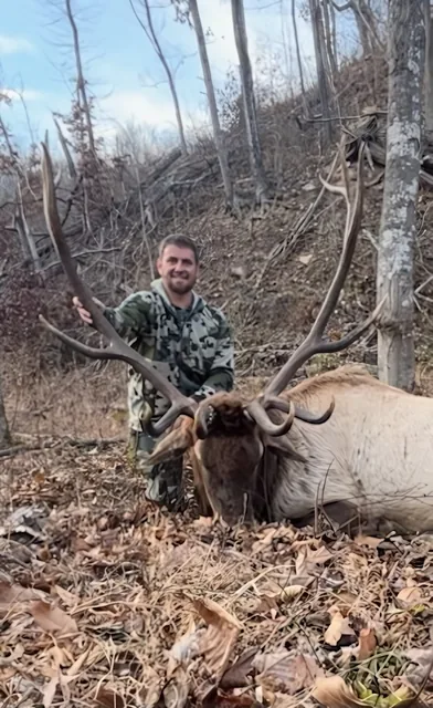 Kentucky Elk customer harvest photo from TLC Outfitters